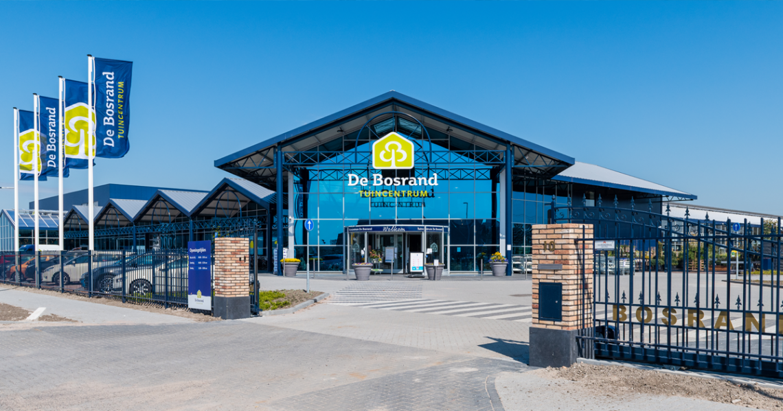Buitenzijde-nieuwe-tuincentrum-De-Bosrand