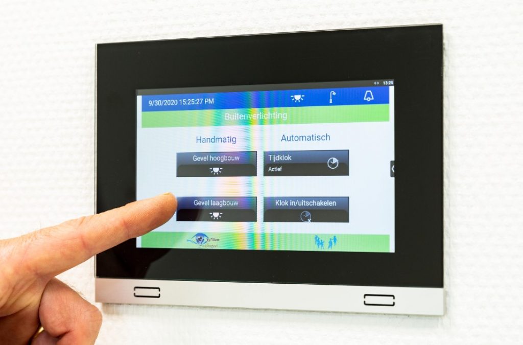 Lomans en Willem de Zwijgerschool - bedieningspaneel conciërge