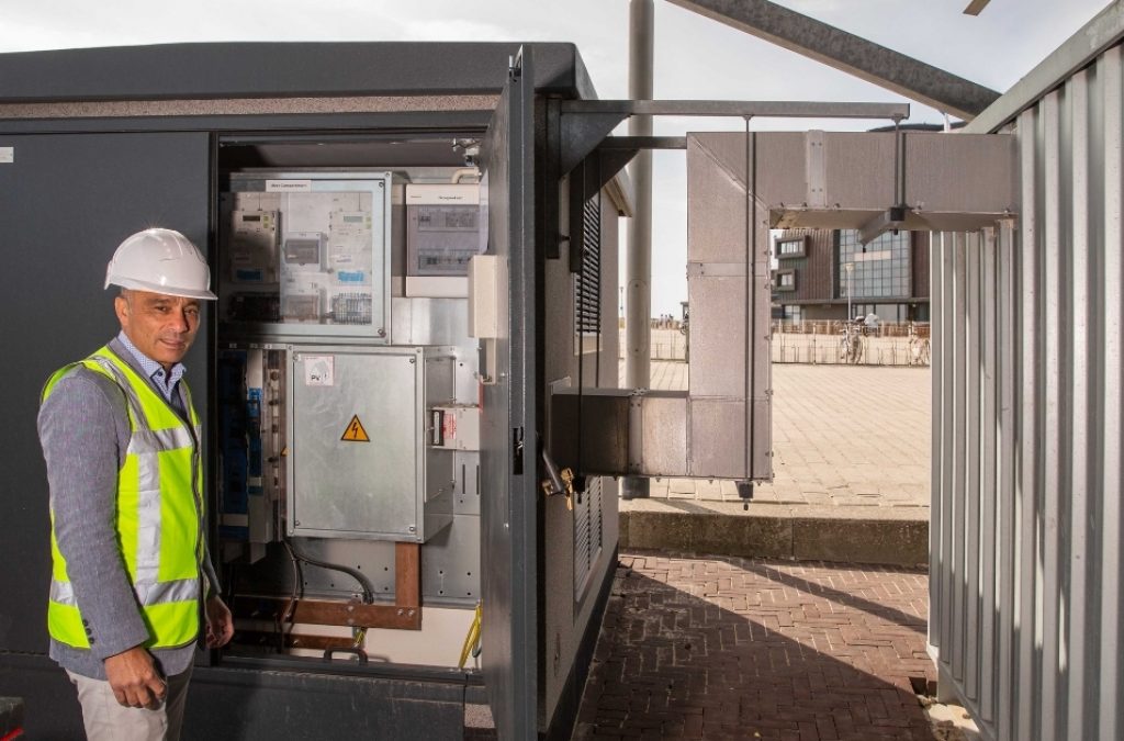 Bloemendaal-busbar-tussen-compactstation-en-inverterstation