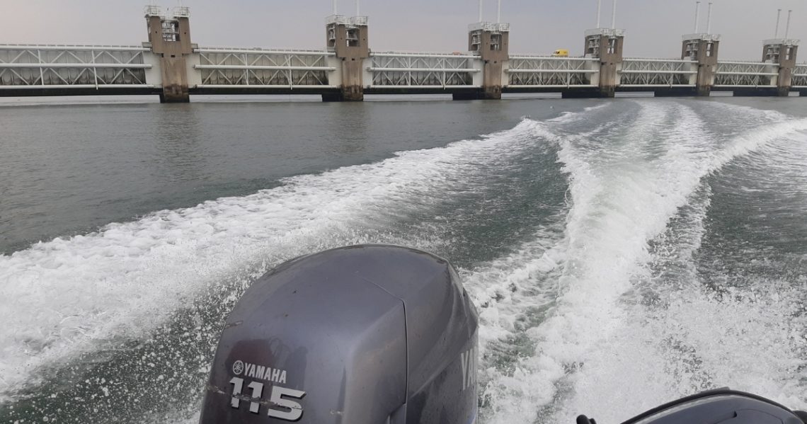 Oosterscheldekering vanaf boot 2